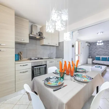 Luxurious Coastal In Villa Gallipoli