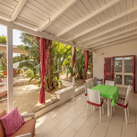 Luxurious Coastal In Villa Gallipoli