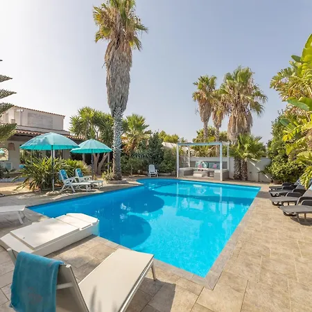 Villa Luxurious Coastal In Gallipoli