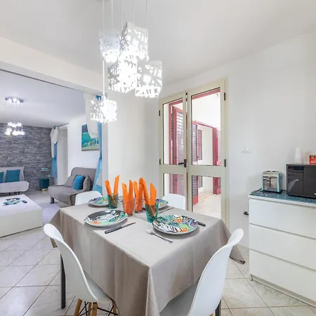 Luxurious Coastal In